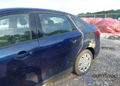 2012 Ford Focus Se z USA, uszkodzony, nr VIN 1FAHP3F22CL148412